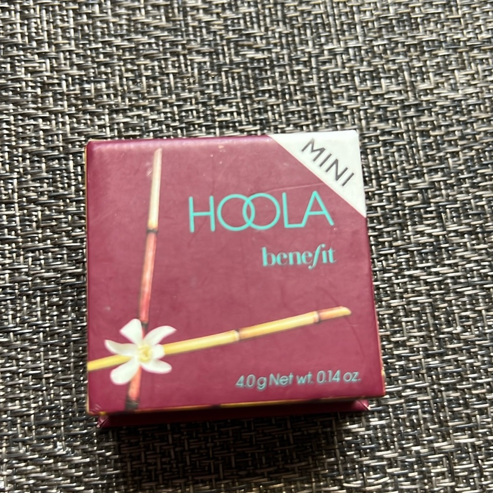 Hoola benefit bronzer